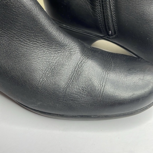 CLARKS Black Leather Ankle Boots INGALLS NILE Padded Footbed Low Wedge Heel 11 - Picture 10 of 16